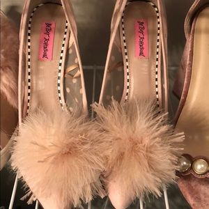 Betsey Johnson pink heel